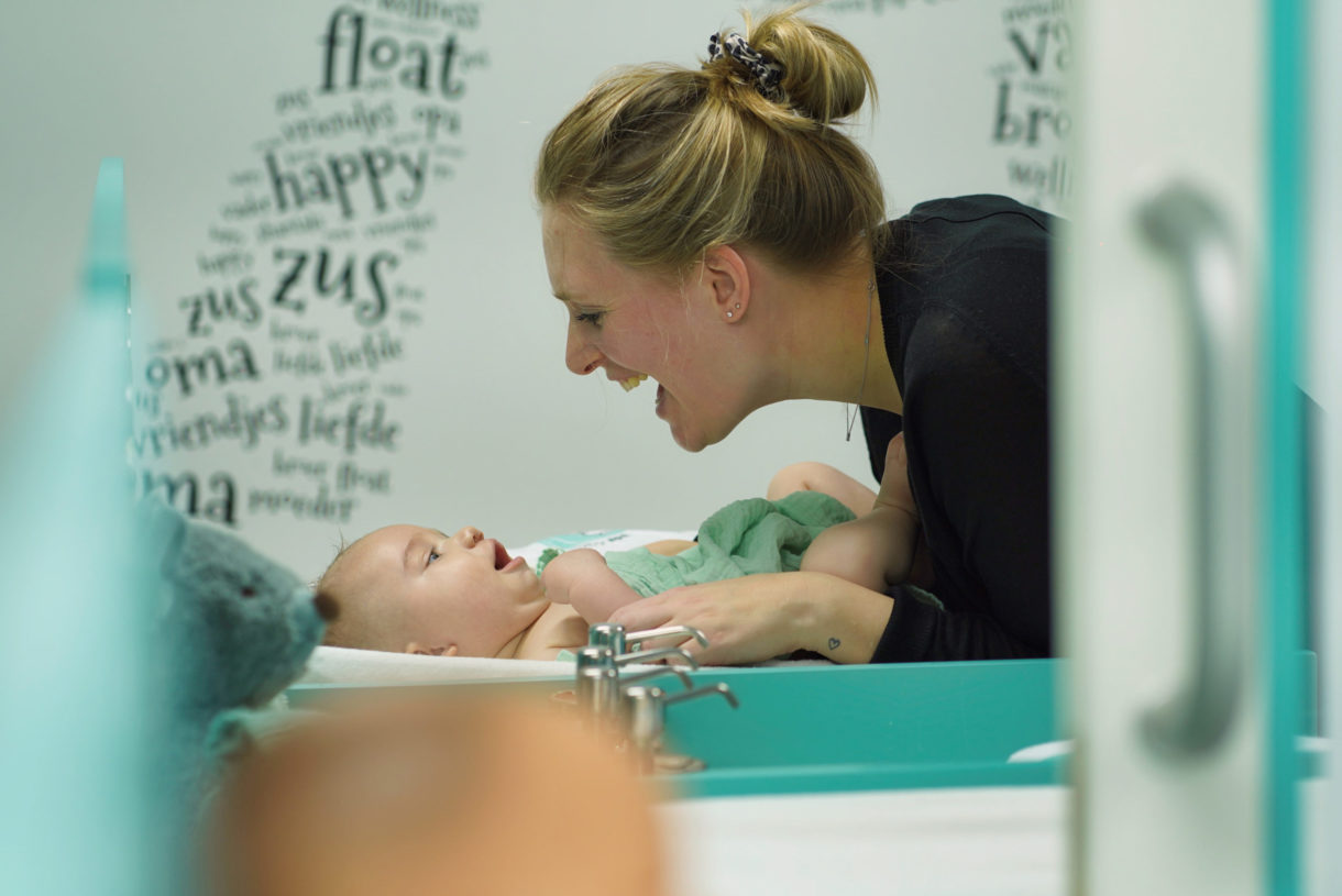 De Baby Spa Blog - hechting tussen ouder en kind